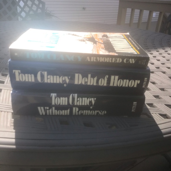 Tom Clancy - author — 2 Hard cover books, 1 Large - Picture 2 of 8